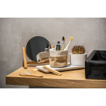 Peigne en bambou naturel avec étui en papier kraft recyclé inclus vue d'ambiance