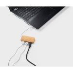Hub USB 2.0 avec port de type C en bambou et câble avec logo Bamboo couleur naturel quatrième vue