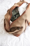 Sac de voyage en polyester recyclé pour le week-end EcoStylish couleur marron clair vue d'ambiance