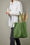 Sac en coton biologique publicitaire extra fin 350 g/m2 Organic Smooth couleur vert vue d'ambiance 2