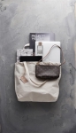 Sac en coton biologique publicitaire extra fin 350 g/m2 Organic Smooth couleur blanc cassé vue d'ambiance
