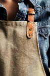 Tablier personnalisé avec poche en cuir végétalien 500 g/m² Rustic couleur marron