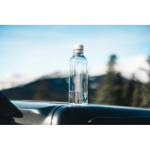 Bouteille de grande taille en plastique recyclé coloré 1 L Avira Atik couleur transparent vue d'ambiance 2