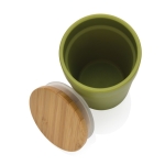 Mug en plastique recyclé avec couvercle en bambou 300ml EcoBrew couleur vert foncé troisième vue