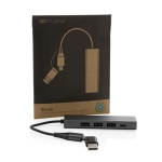 Hubs USB en plastique recyclé avec 4 ports : 3 USB et 1 de type C couleur gris foncé vue avec boîte