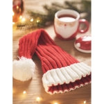 Bonnet de Noël long floqué avec revers et pompon en polyester RPET couleur rouge deuxième vue d'ambiance