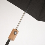 Parapluie pliant personnalisé avec logo en polycoton 190T Ø99 couleur noir quatrième vue photographique