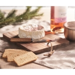Plateau à fromage promotionnel en bois d'acacia avec couteau couleur bois vue d'ambiance
