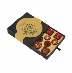 Boîte de 12 chocolats haute qualité semi-enveloppés 4 goûts différents couleur noir quatrième vue