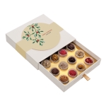 Coffret de 16 truffes décorées et fourrées, goûts variés couleur blanc