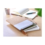 Carnet d´entreprise en liège et coton approx. A5 feuilles lignées couleur lilas troisième vue