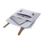 Porte-documents en feutre recyclé avec détails en cuir synthétique couleur gris clair troisième vue