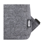 Sac à dos enroulable en feutre recyclé avec diverses sangles couleur gris vue détail 1