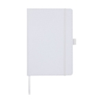 Carnet A5 en plastique recyclé avec pages lignées couleur blanc deuxième vue frontale
