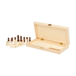 Jeu d´échecs présenté dans un coffret avec pièces en bois couleur naturel