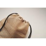 Sac ficelle en toile de jute avec cordon de serrage en coton coloré couleur noir troisième vue photographique