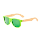 Lunettes de soleil colorées à branches en bambou et protection UV400 couleur vert clair première vue
