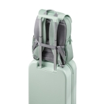 Sac à dos pour PC 16” en RPET avec rabat antivol et zips sécurisés couleur vert vue 17