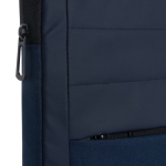 Pochette pour ordinateur 15,6” en RPET avec coutures et poche frontale couleur bleu marine cinquième vue