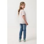 T-shirt enfant coton recyclé, casual fit, 160 g/m², Iqoniq couleur rose clair  troisième vue avec modèle