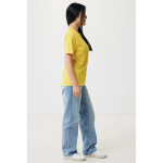 T-shirt unisexe en coton recyclé, slim fit, 160 g/m², Iqoniq couleur jaune quatrième vue avec modèle