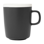 Mug en céramique avec extérieur mat et intérieur blanc 310ml couleur noir vue latérale