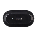 Écouteurs présentés dans une boîte assortie avec chargeur USB-C couleur noir deuxième vue
