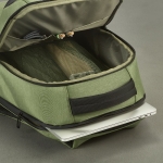 Sac à dos pour PC 15,6” en nylon recyclé bicolore imperméable couleur vert militaire troisième vue detaillée