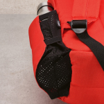 Sac à dos pour ordinateur portable 15,6” en RPET à finition ripstop couleur rouge deuxième vue detaillée