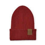 Bonnet en coton recyclé à écusson décoratif et finition côtelée couleur bordeaux vue frontale