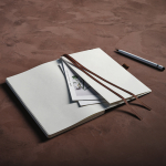 Carnet éco à couverture imitant le veinage du bois, A5, pages vierges couleur marron foncé vue d'ambiance