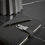 Carnet A5 à feuilles vierges avec étui éco et cadenas à code couleur noir troisième vue
