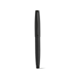 Stylo en acier inoxydable recyclé avec finition laquée et encre noire couleur noir vue frontale
