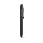 Stylo en acier inoxydable recyclé avec finition laquée et encre noire couleur noir