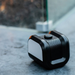 Enceinte portable en plastique recyclé avec basses puissantes 5W couleur noir deuxième vue d'ambiance
