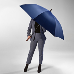 Parapluie de golf coupe-vent à ouverture automatique ø146 couleur bleu marine deuxième vue d'ambiance