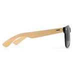 Lunettes de soleil en bambou et plastique recyclé couleur noir troisième vue