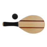 Jeu de plage avec 2 raquettes et 1 balle dans un sac couleur bois troisième vue