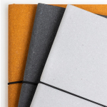 Carnet en cuir recyclé avec élastique A5 feuilles à pointillés