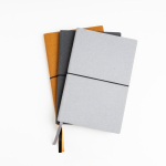 Carnet en cuir recyclé avec élastique A5 feuilles à pointillés vue plusieurs couleurs