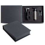 Set de vin avec plusieurs accessoires comme un tire-bouchon couleur noir