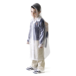 Imperméable transparent pour enfants avec housse et capuche incluses vue d'ambiance