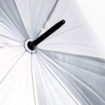Parapluie automatique en polyester 190T avec extérieur argenté Ø102 vue plusieurs couleurs