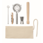 Kit à cocktail avec 5 outils essentiels dans une pochette en coton couleur beige deuxième vue