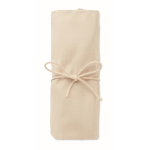 Kit à cocktail avec 5 outils essentiels dans une pochette en coton couleur beige troisième vue