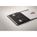 Portefeuille en RPET avec fermeture magnétique et pages lignées A4 couleur noir quatrième vue photographique