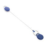 Porte-clés en ABS recyclé et zinc avec cordon et mousqueton couleur bleu troisième vue
