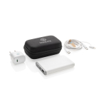 Kit de charge 3 pièces en plastique recyclé avec powerbank 5 000 mAh couleur noir vue avec logo