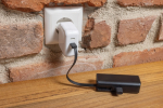 Powerbank en plastique recyclé avec câble style poignée de 3 000 mAh couleur noir vue d'ambiance 2