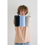 Tasse isotherme élégante en acier inoxydable recyclé de 800 ml couleur noir troisième vue avec modèle